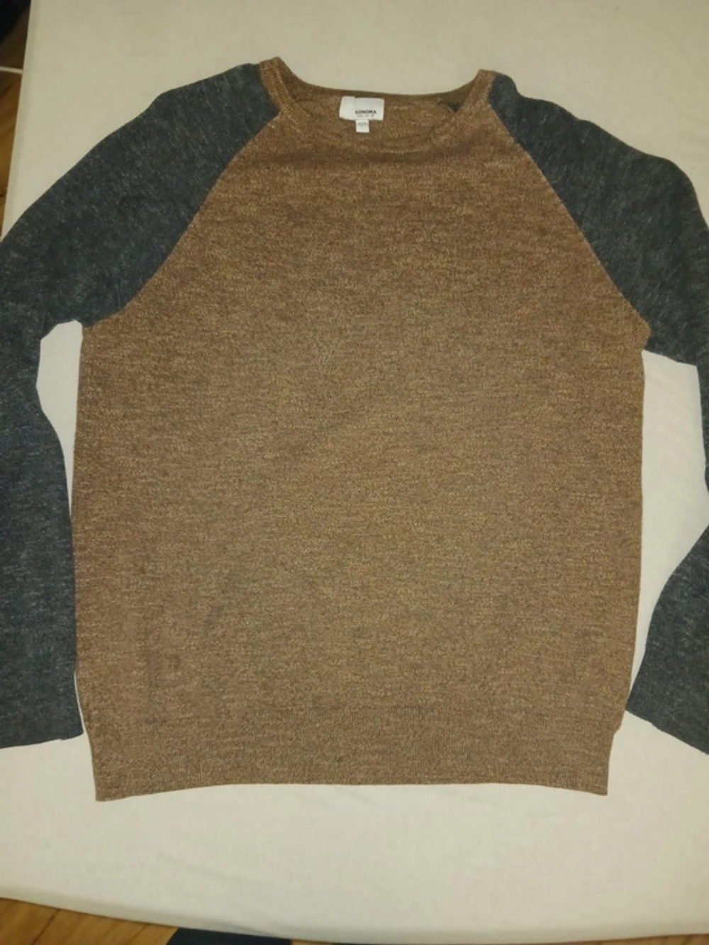 Sonoma Raglan Crewneck Sweater in Brown & Gray Size Medium Like New